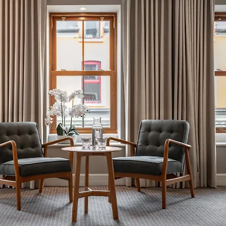 Отель Coachmans Townhouse Кенмар