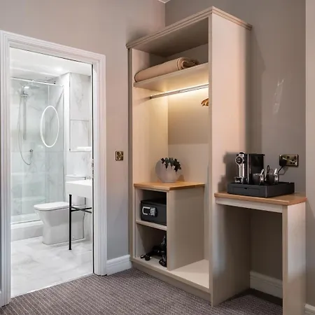 Coachmans Townhouse 3* Кенмар